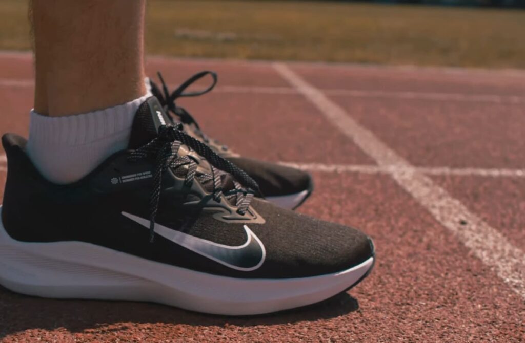 Recognizing the Signs You Need Wide Shoes