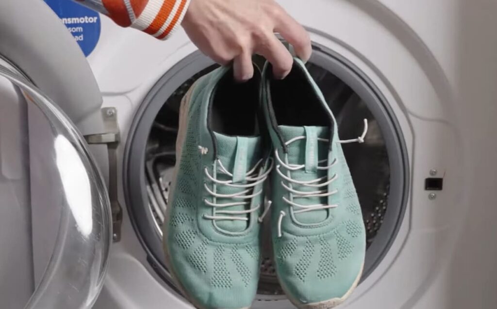 Preparing Your Shoes for the Wash