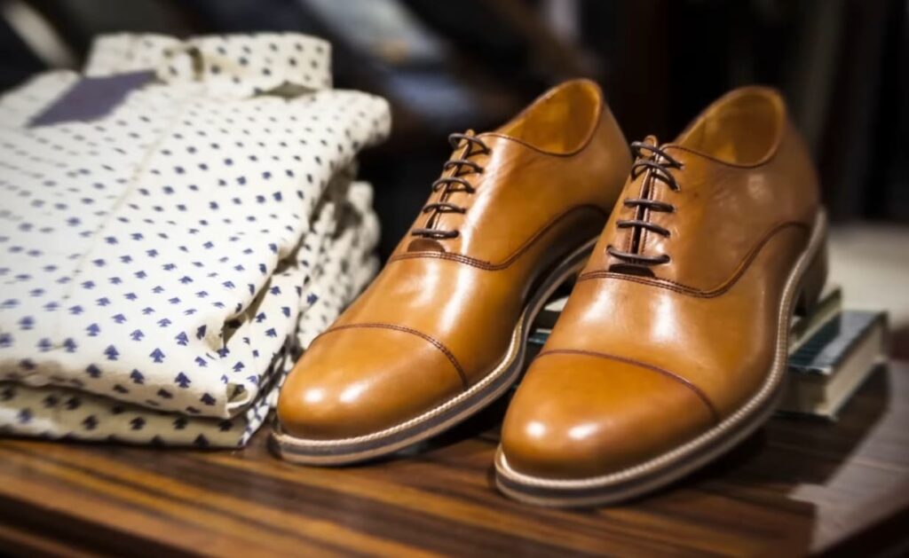 Loafers vs Dress Shoes: Which Is More Suitable?