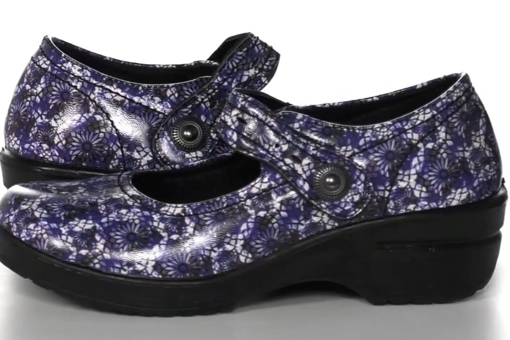 Who Makes Easy Street Shoes?